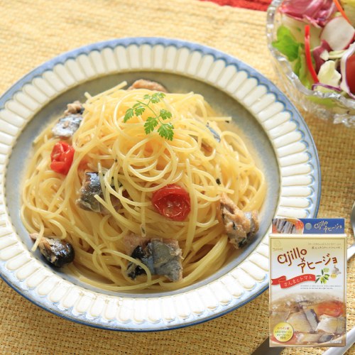 さんまとトマトのアヒージョ