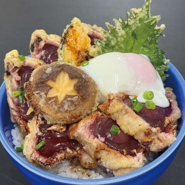 かつおレアカツ天丼