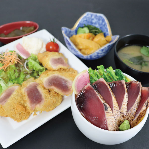 かつおたたきのミニ漬け丼とかつおのレアカツ定食（香物,味噌汁付）